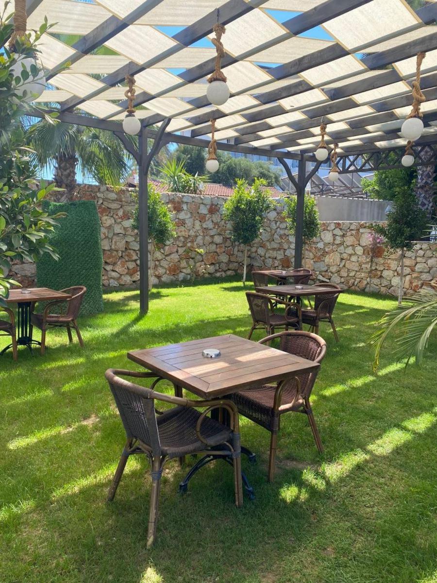 Alessia Hotel & Spa Side Exterior foto